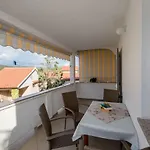 Apartment Sanjin Tariba